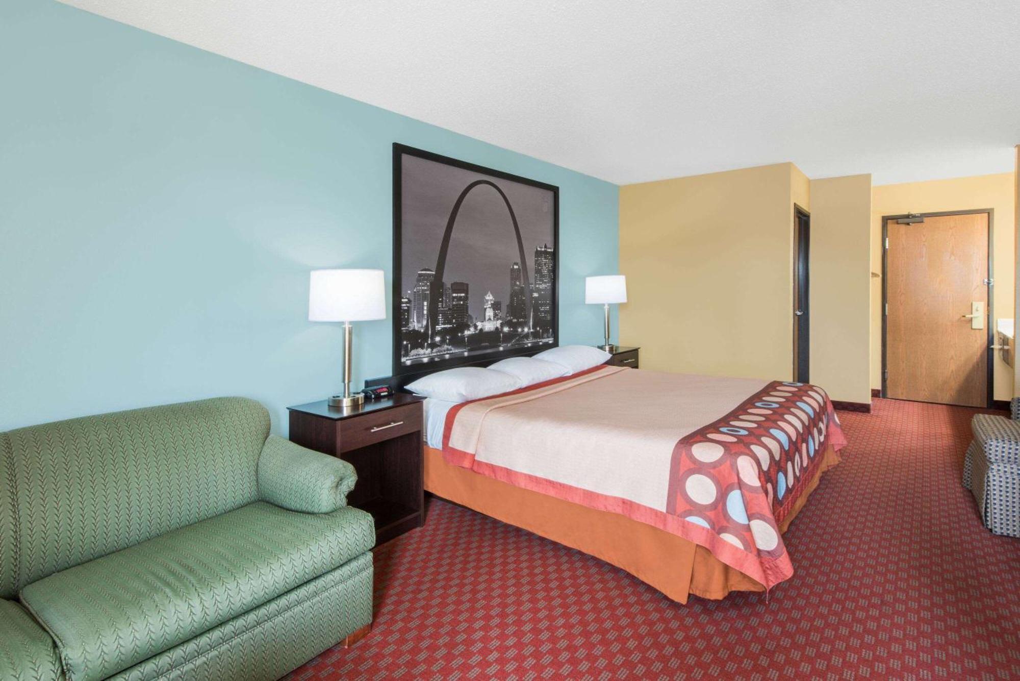Super 8 By Wyndham Troy Il/St. Louis Area Hotel Екстериор снимка