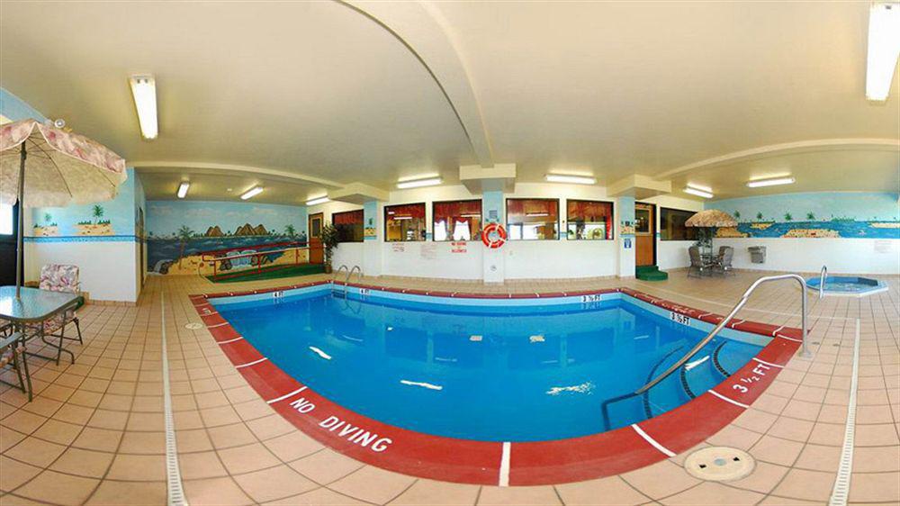 Super 8 By Wyndham Troy Il/St. Louis Area Hotel Екстериор снимка